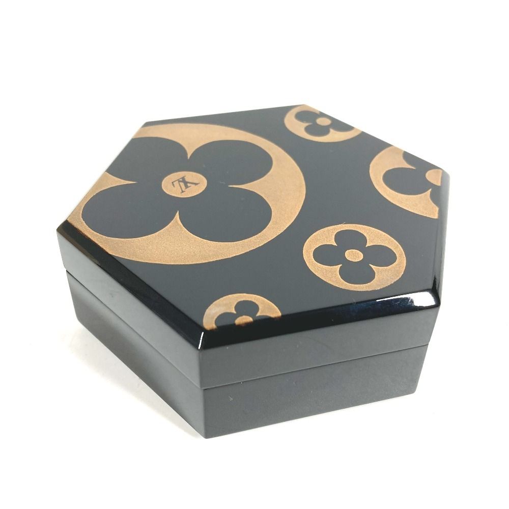 Louis Vuitton Case Limited To 200 Wajima Lacquer Black Shoulder Bag — view 6