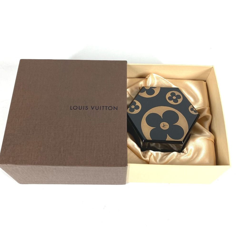 Louis Vuitton Case Limited To 200 Wajima Lacquer Black Shoulder Bag — view 8