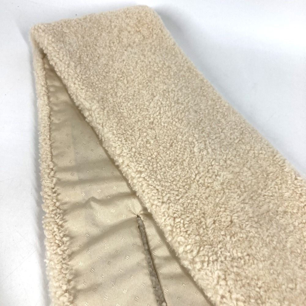 Louis Vuitton Scarf Echarpe Shirred Lamb Shearling Beige — view 4
