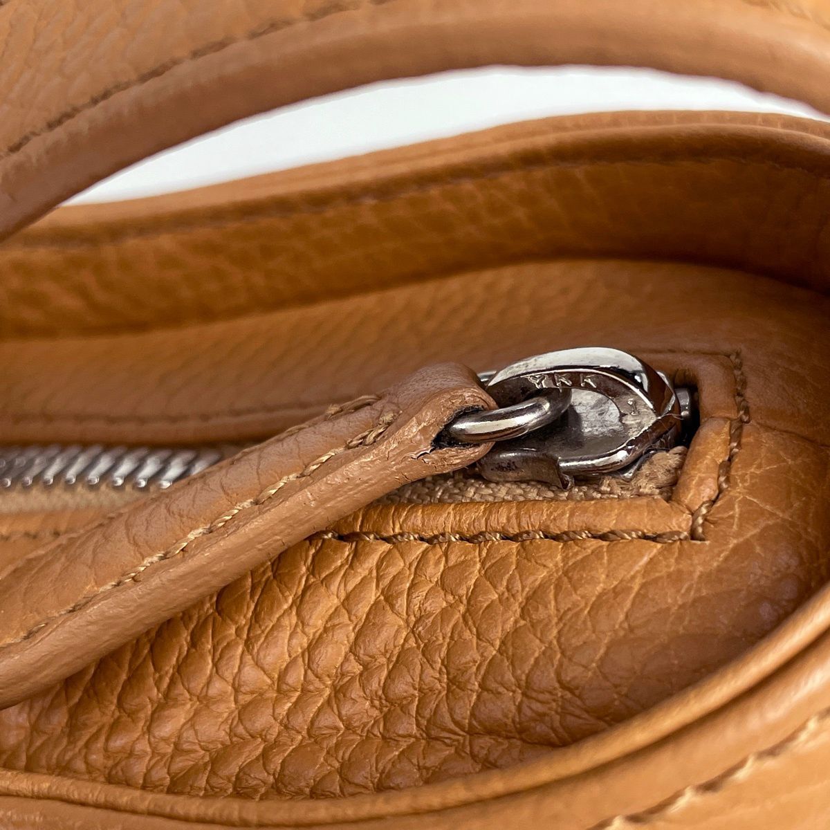 Loewe Logo Shoulder Bag Leather Brown — view 5