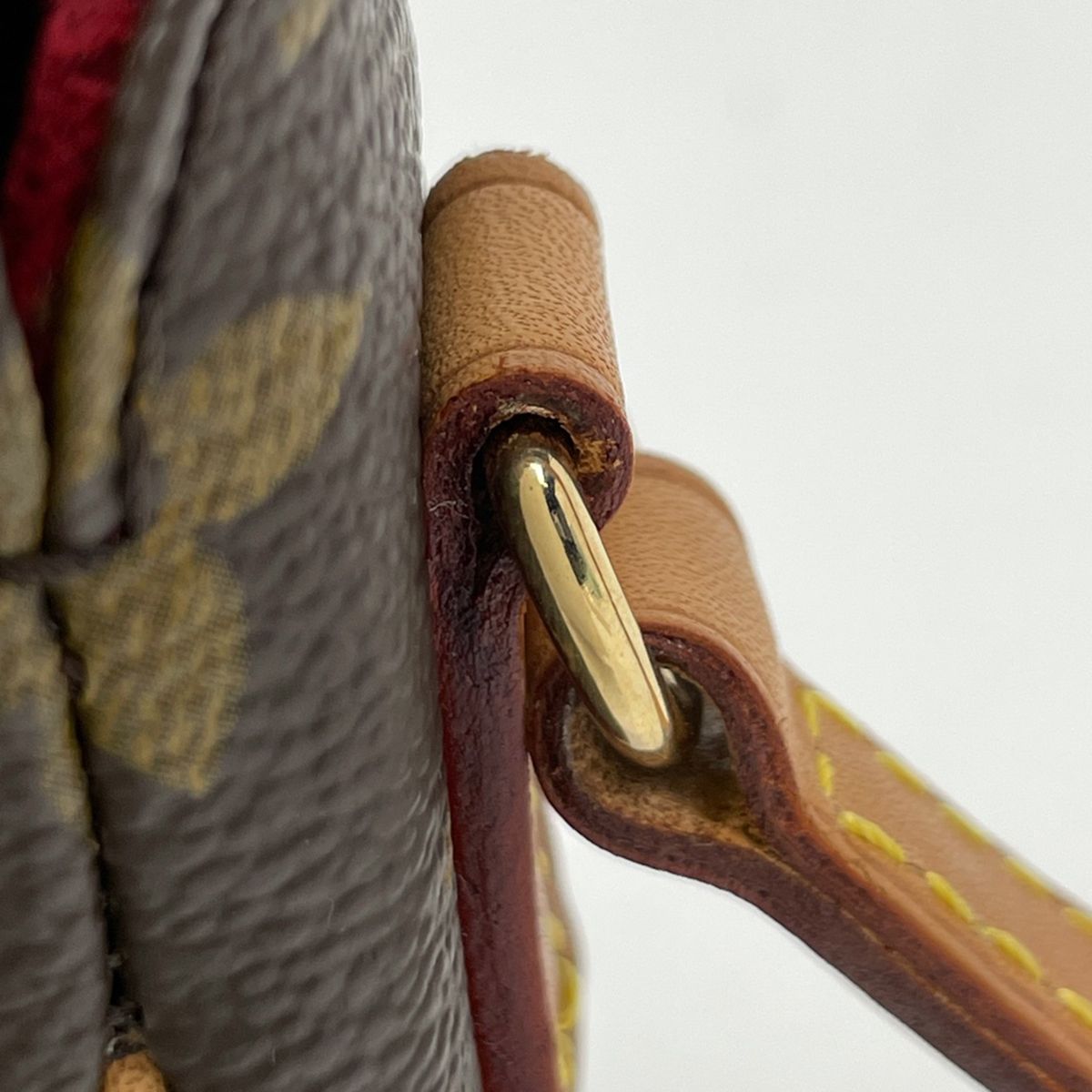 Louis Vuitton Shoulder Handbag Monogram Brown — view 5