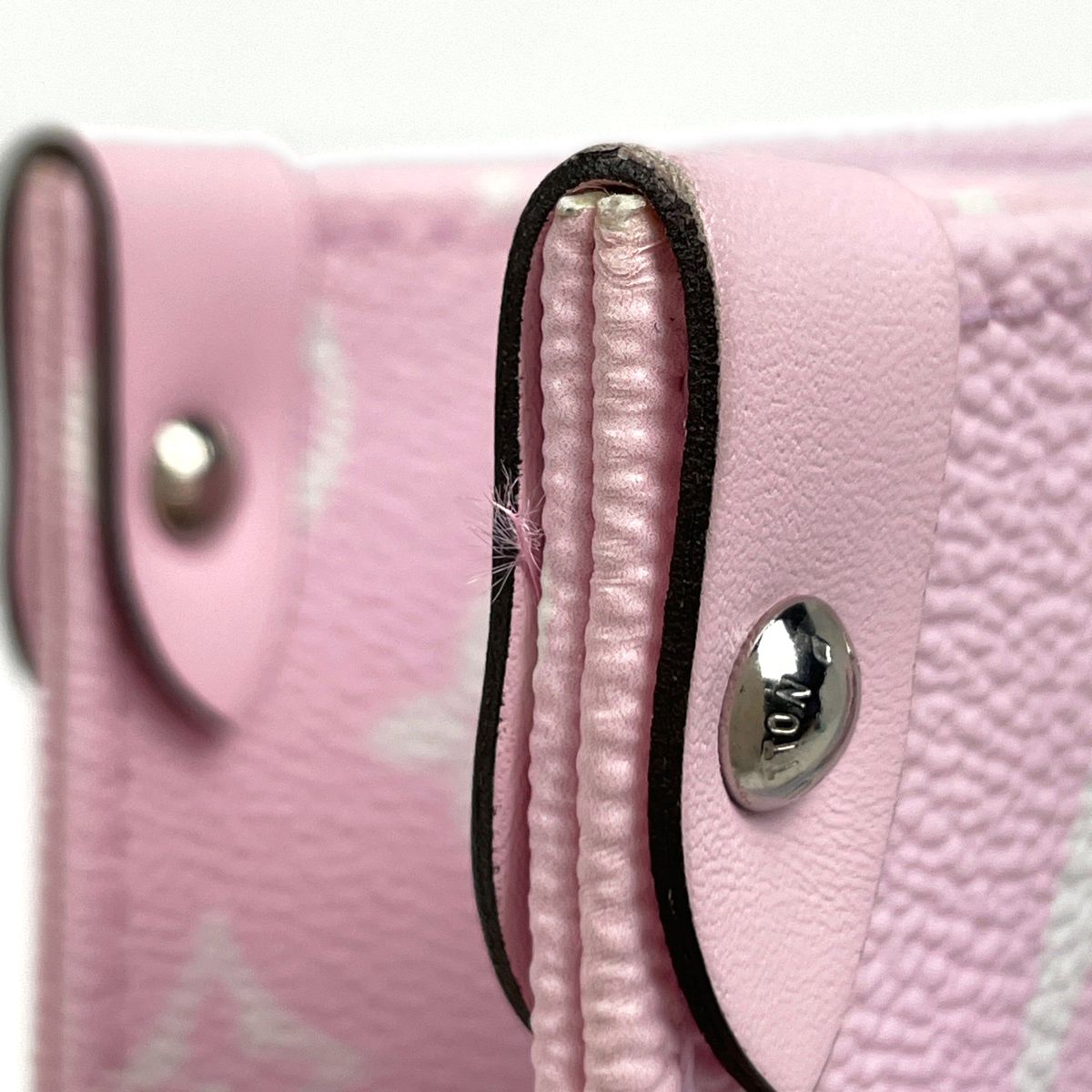 Louis Vuitton On The Go GM LV Escale Tote Bag Monogram Giant Pastel — view 6