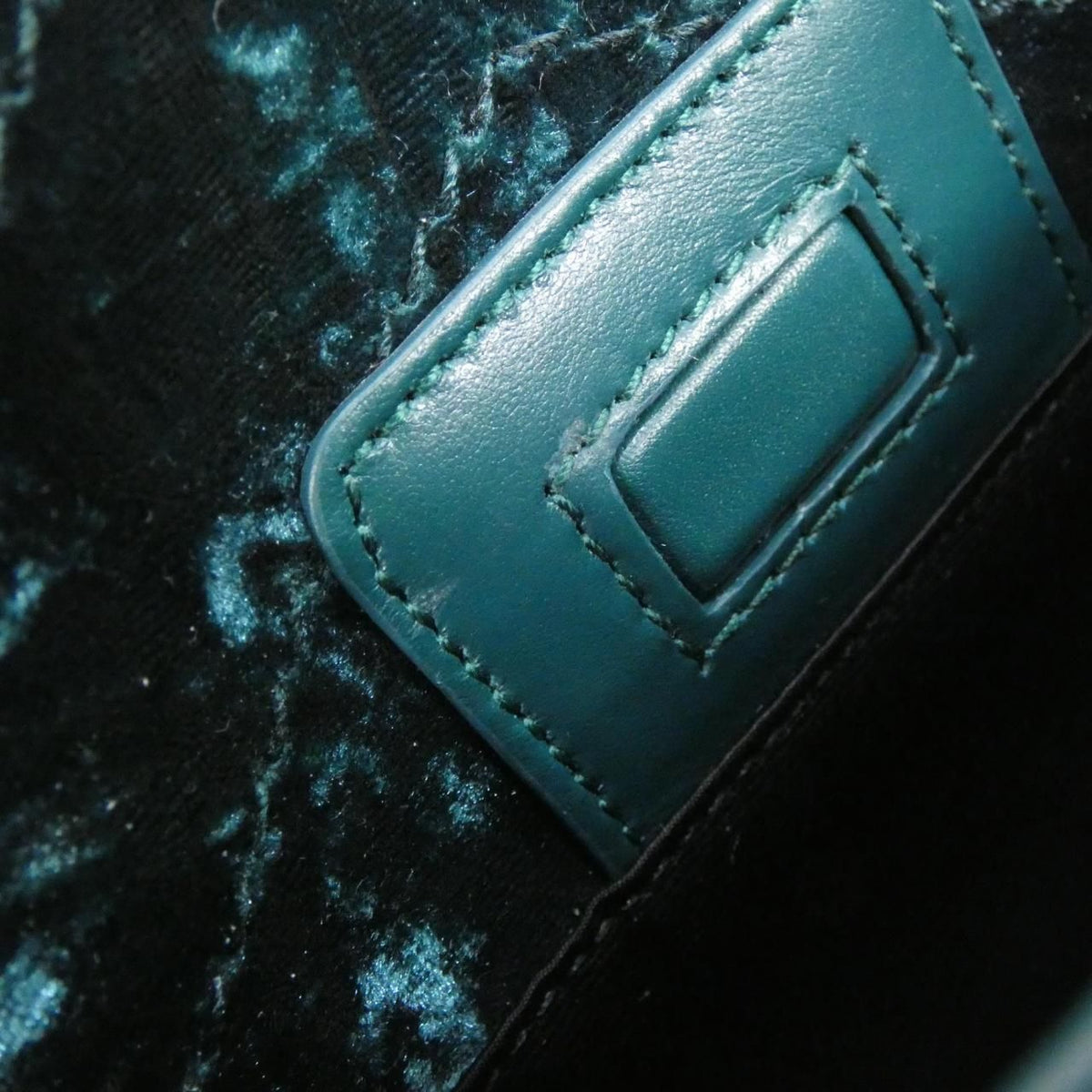 Saint Laurent Nikibaby Shoulder Bag — view 8