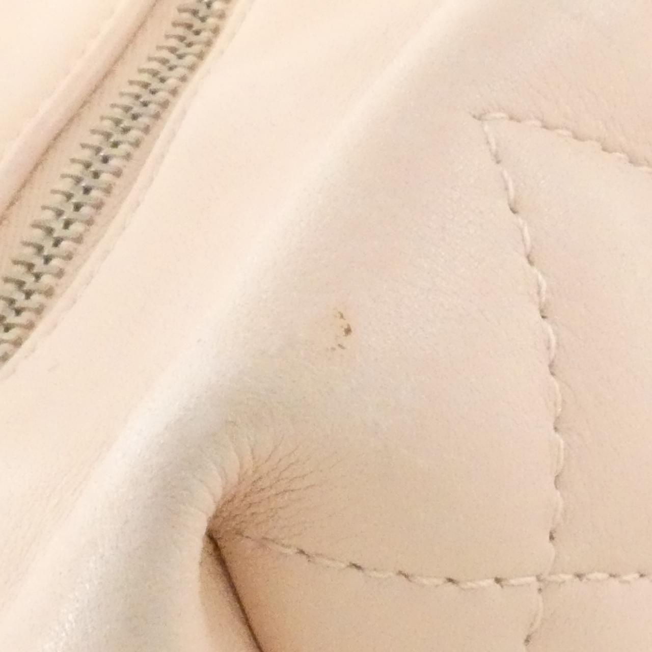 Chanel Bag Handbag Pink — view 4