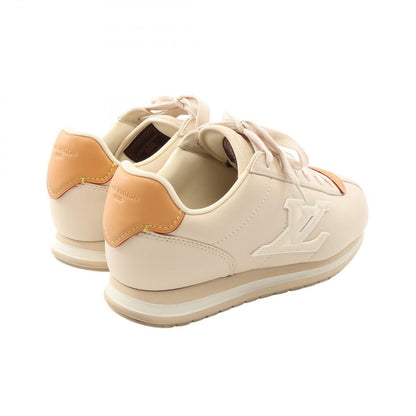 Louis Vuitton Sneakers LV Buttersoft Leather — view 2