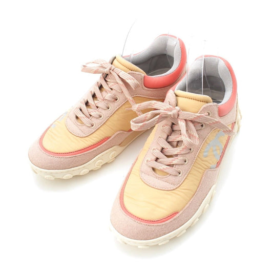 Chanel Low-Cut CC Logo Sneakers Beige
