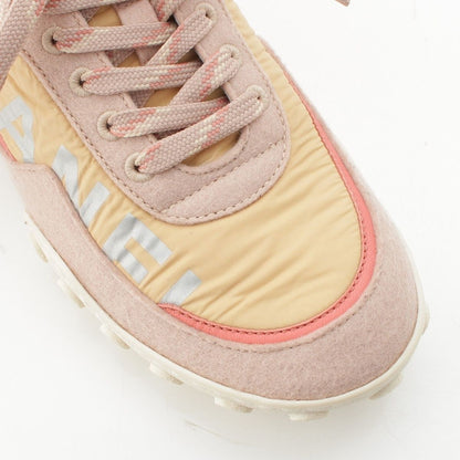 Chanel Low-Cut CC Logo Sneakers Beige — view 6