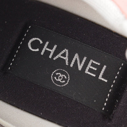 Chanel Low-Cut CC Logo Sneakers Beige — view 7
