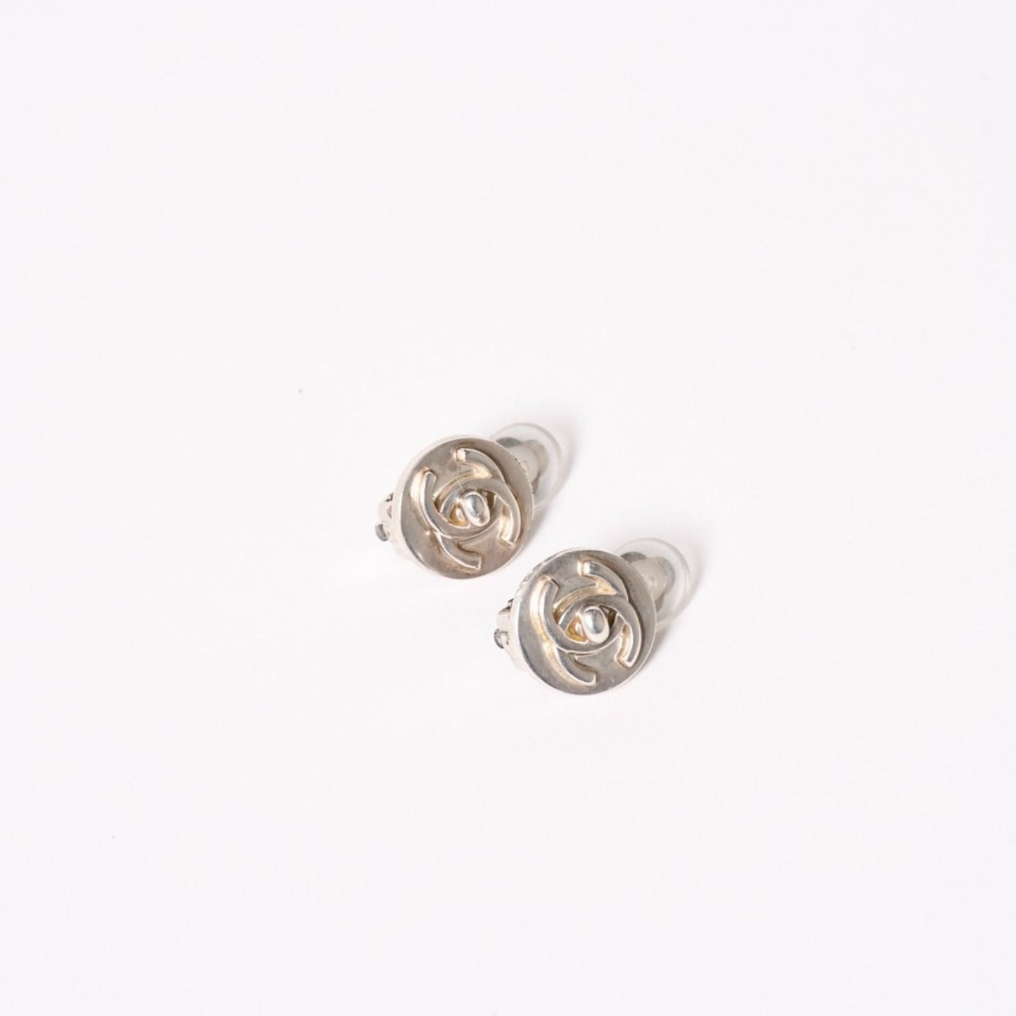 Chanel CC Logo Earrings 97 Button Metal Silver — view 2