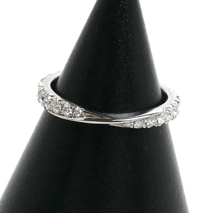 Harry Winston Platinum Brilliant Love Ring Diamond