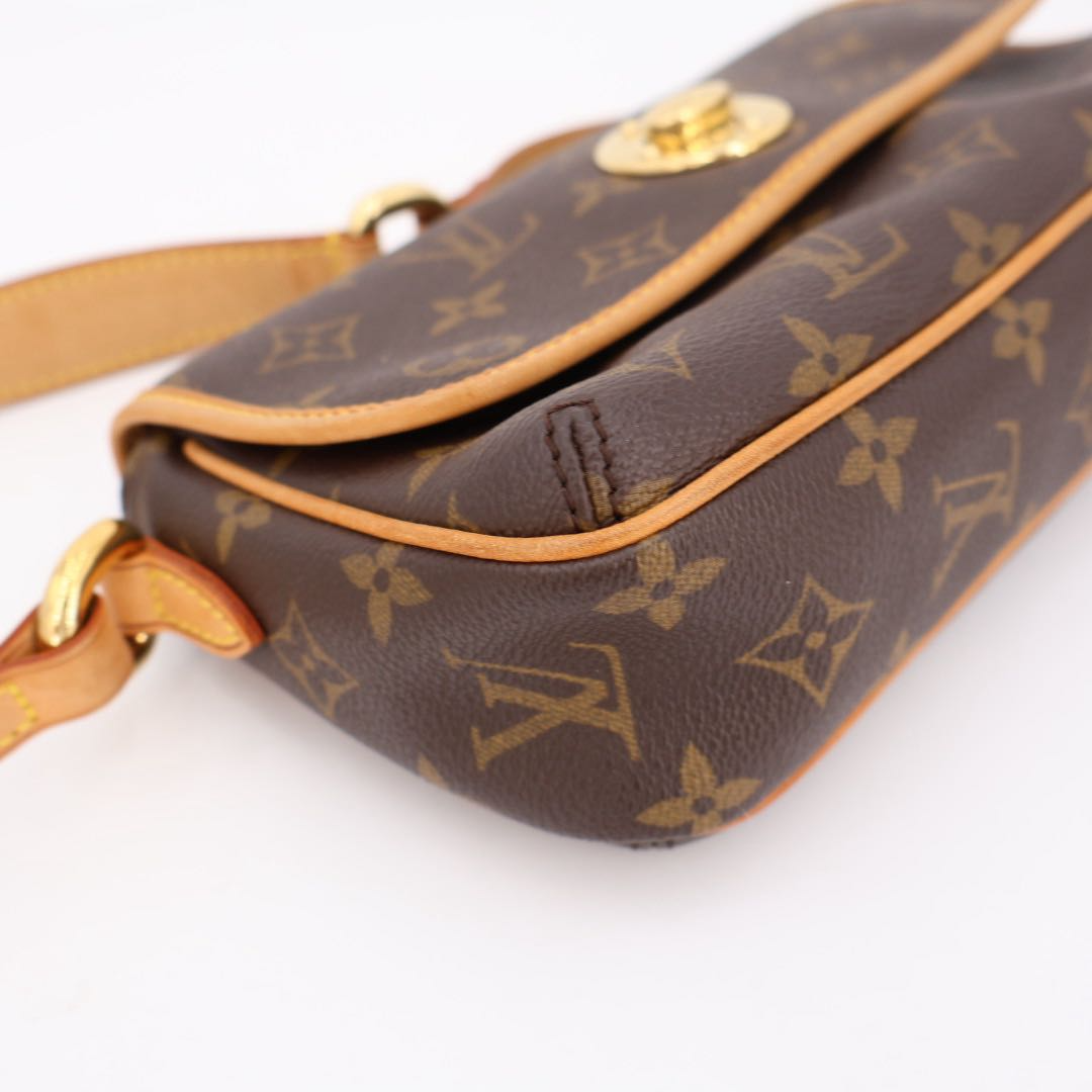 Louis Vuitton Monogram PM Shoulder Bag — view 4