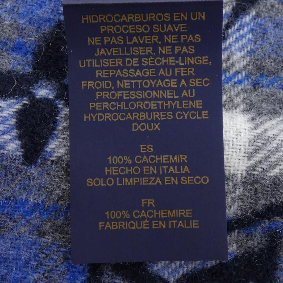 Louis Vuitton Monogram Gradient Ta Tan Scarf — view 3