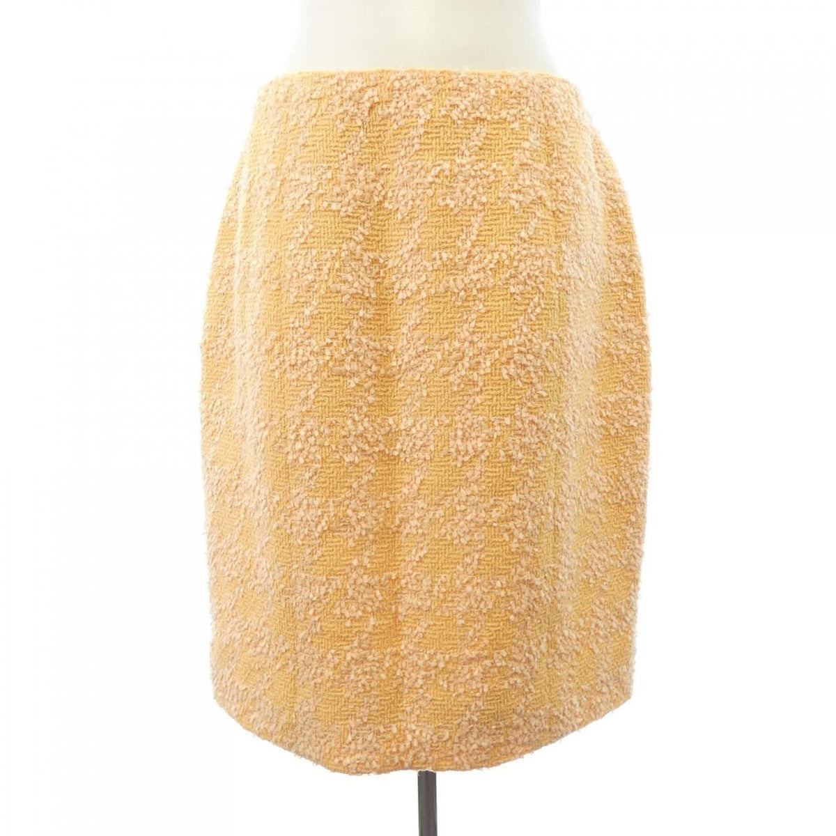 Chanel 96P Vintage Suit Orange — view 3