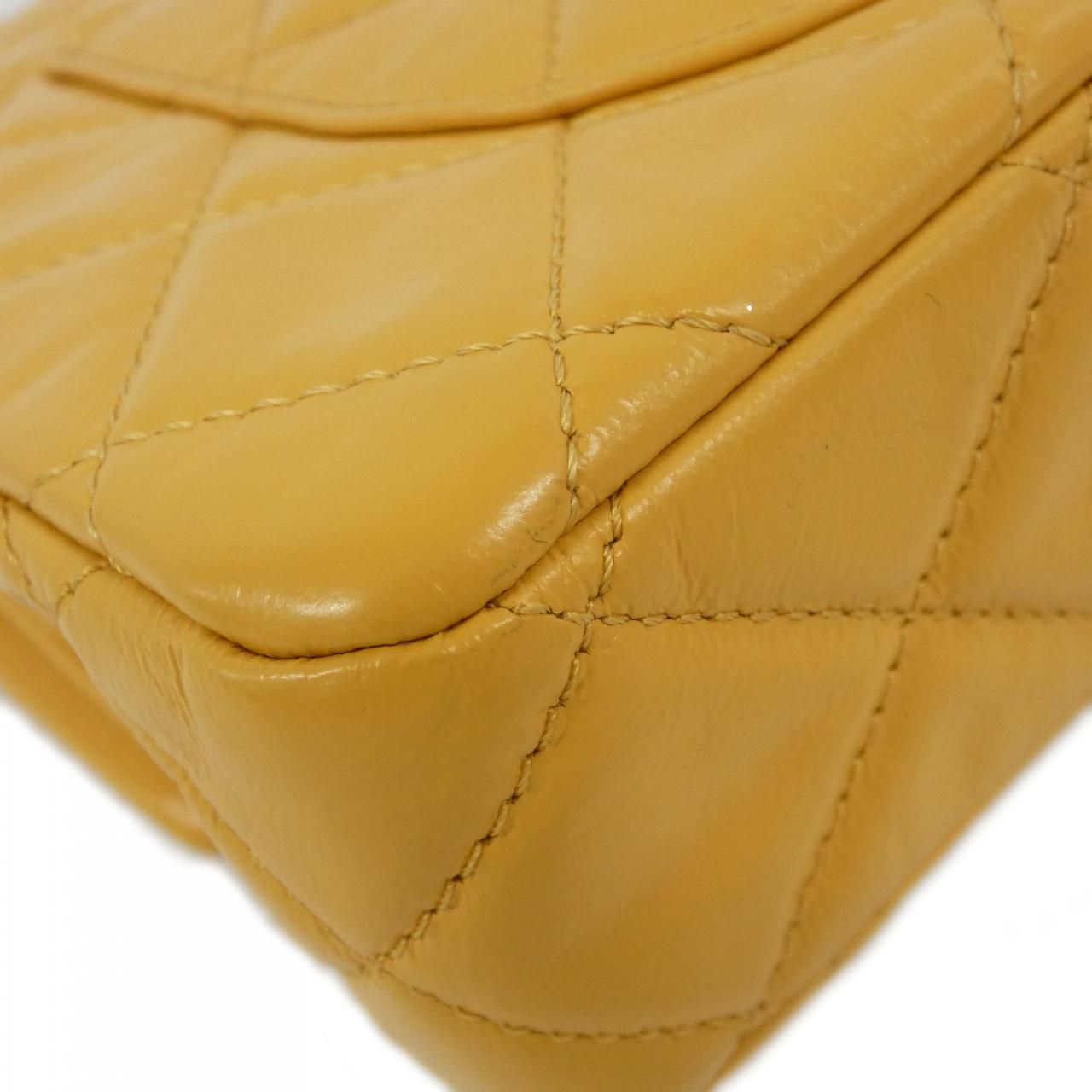 Chanel Bag Handbag Yellow — view 3