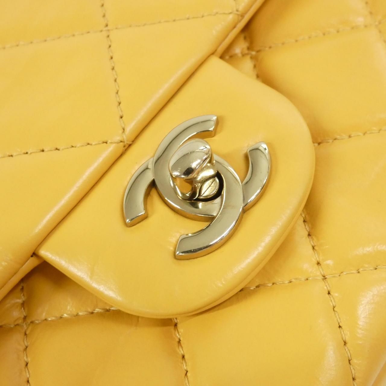 Chanel Bag Handbag Yellow — view 5