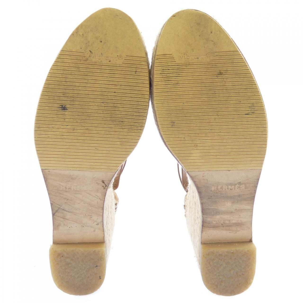 Hermes Tipoli Kelly Buckle Sandals — view 4