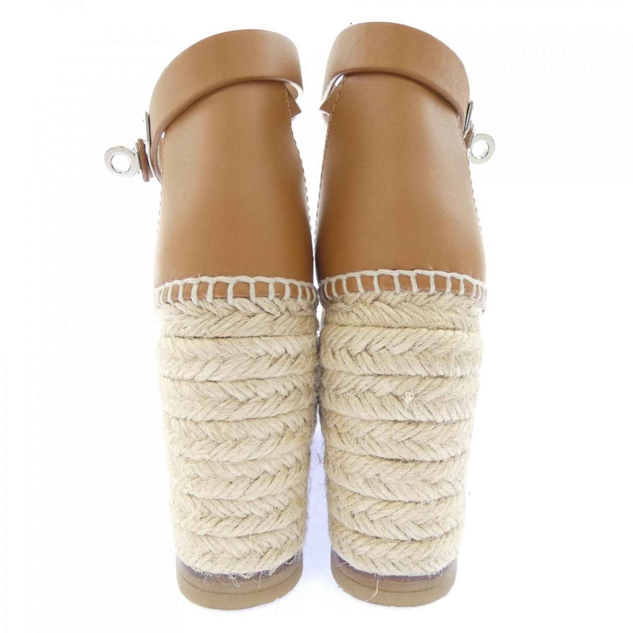 Hermes Tipoli Kelly Buckle Sandals — view 5