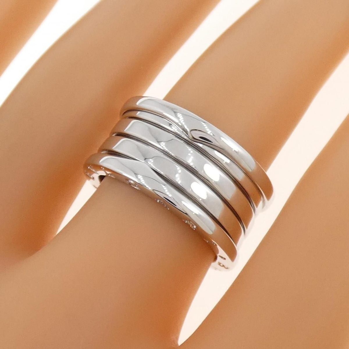Bvlgari Ring White Gold — view 5
