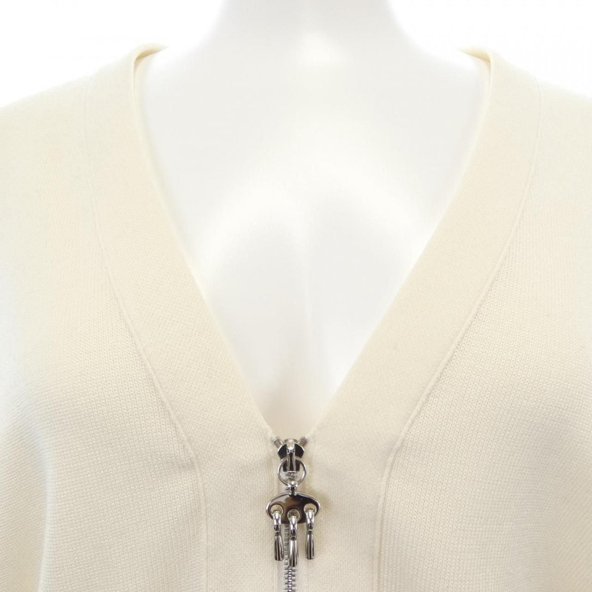 Hermes Cardigan Beige — view 6