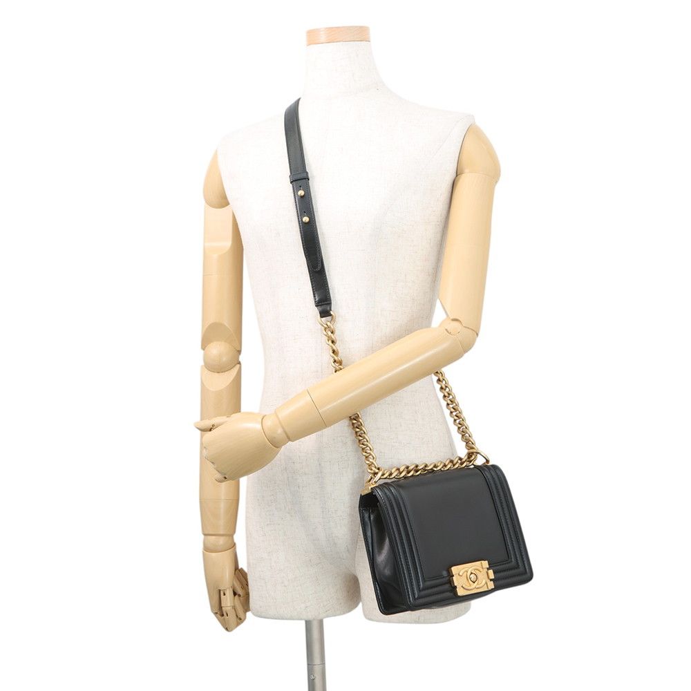 Chanel Chain Shoulder Bag Boy Black — view 5
