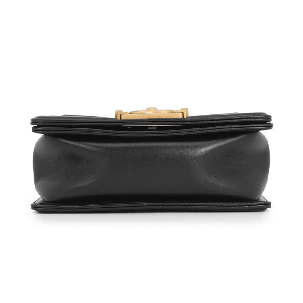 Chanel Chain Shoulder Bag Boy Black — view 3