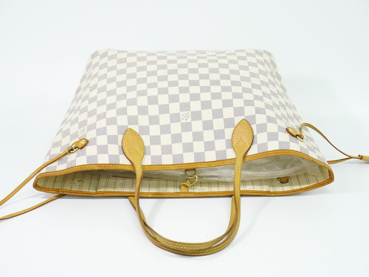 Louis Vuitton LV Vintage Handbag — view 5