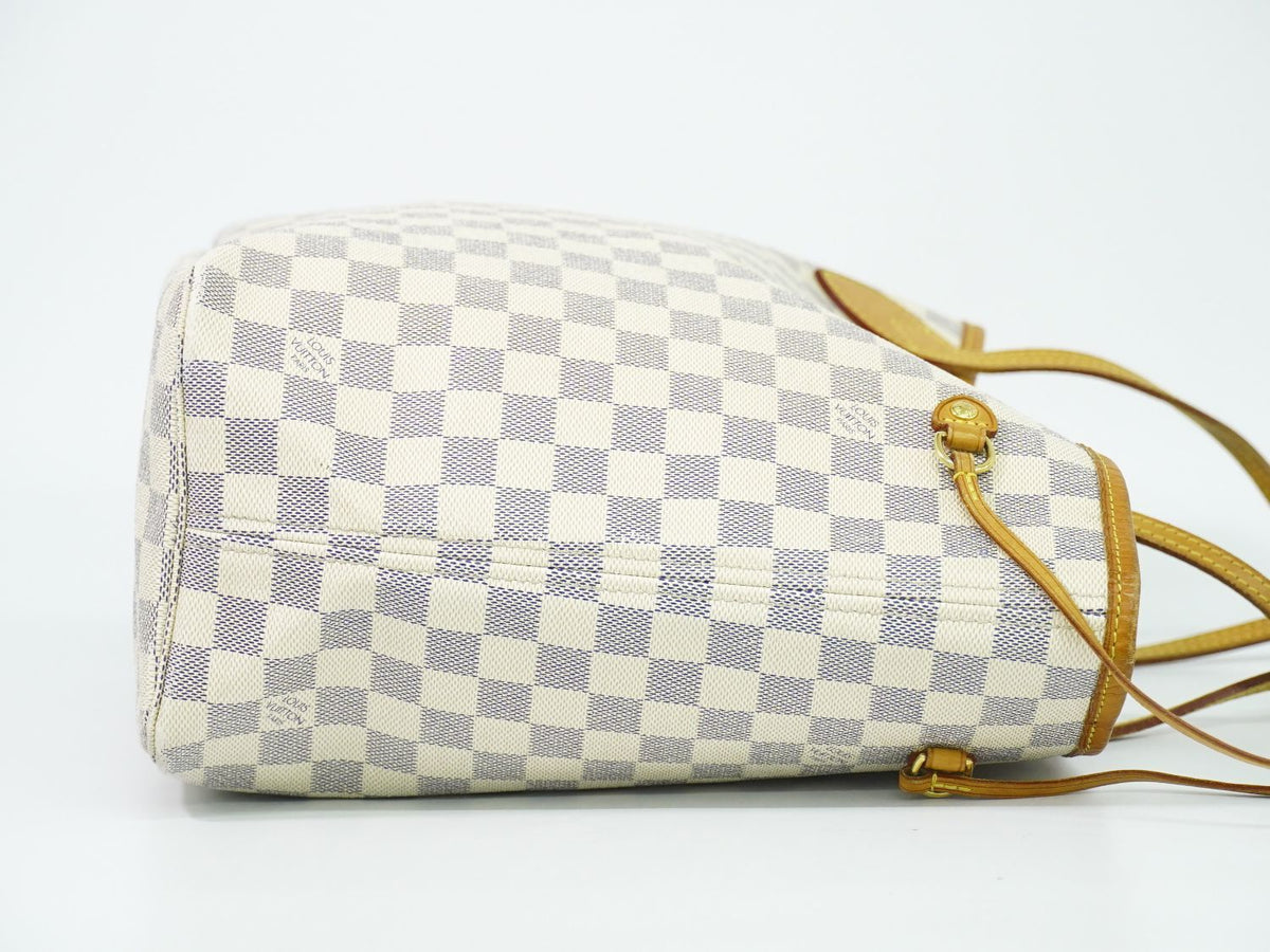Louis Vuitton LV Vintage Handbag — view 4