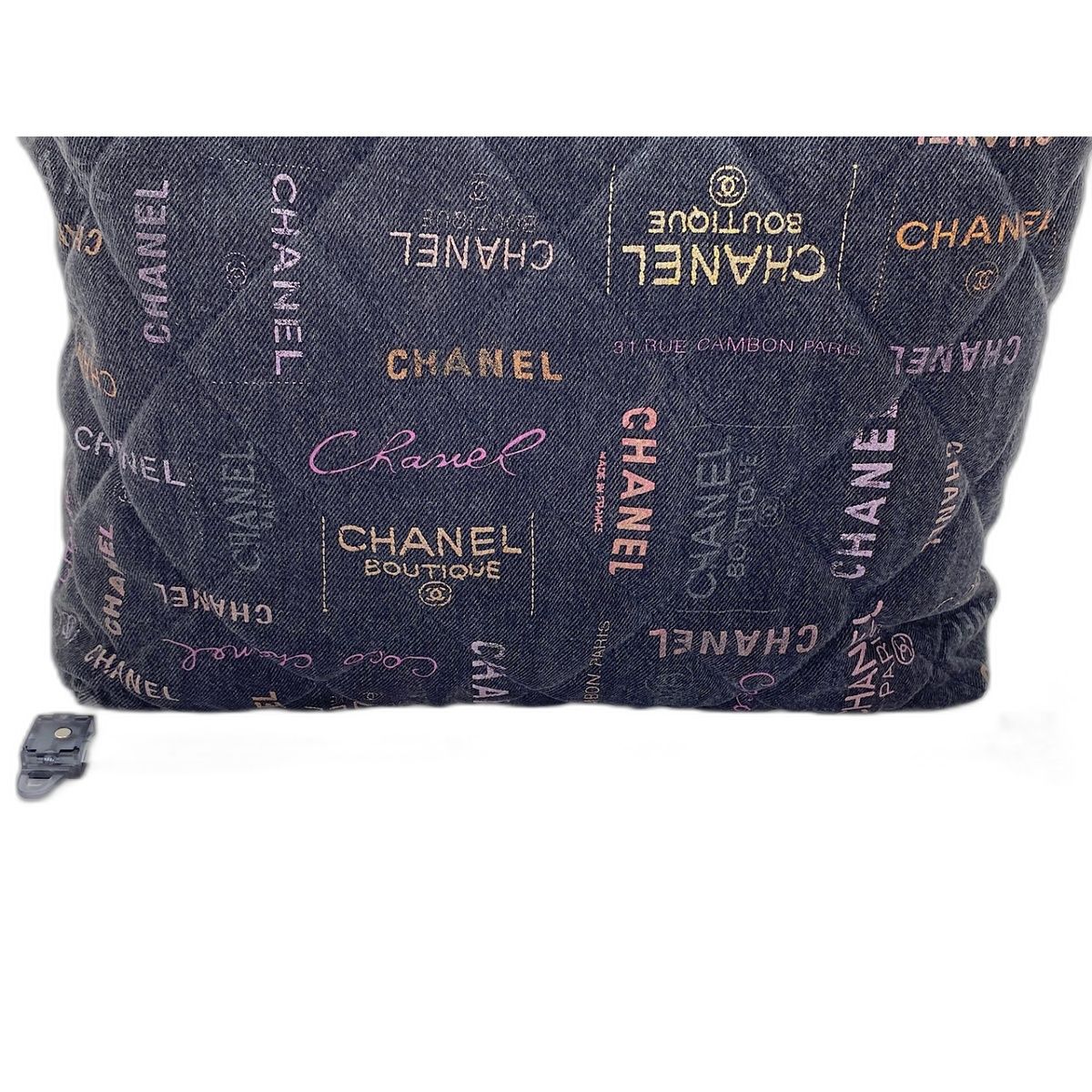 Chanel Handbag 2-Way Maxi — view 4
