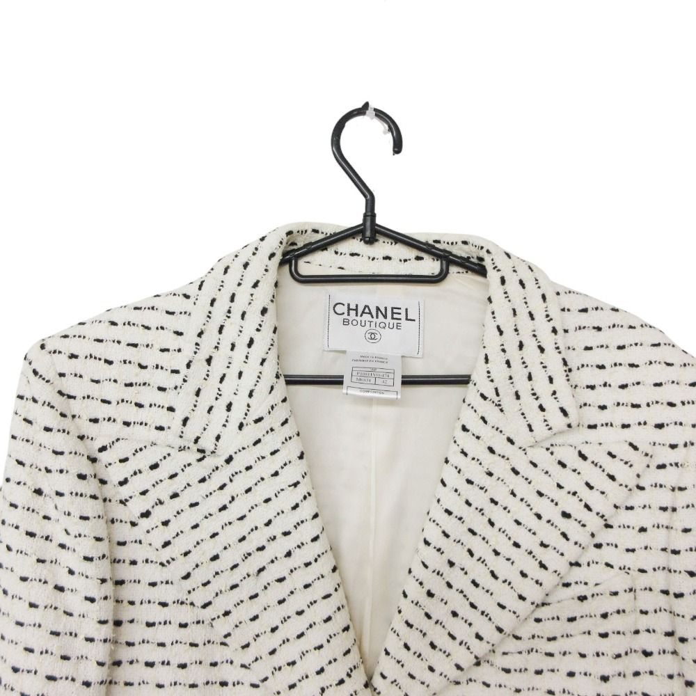 Chanel Tailored Jacket Monochrome Tweed Peaked Lapel CC Logo Button White Black — view 5