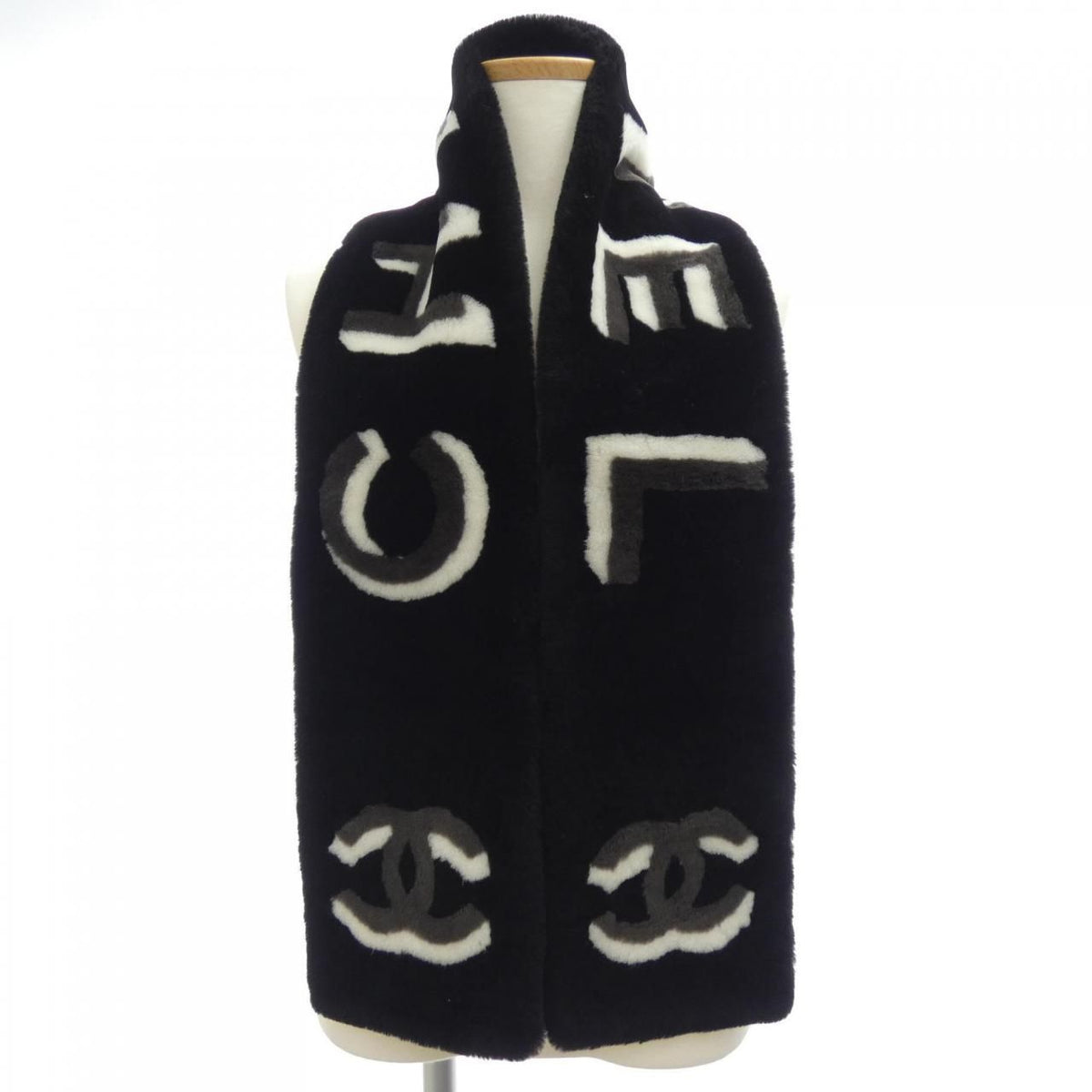 Chanel Shearling Scarf Black