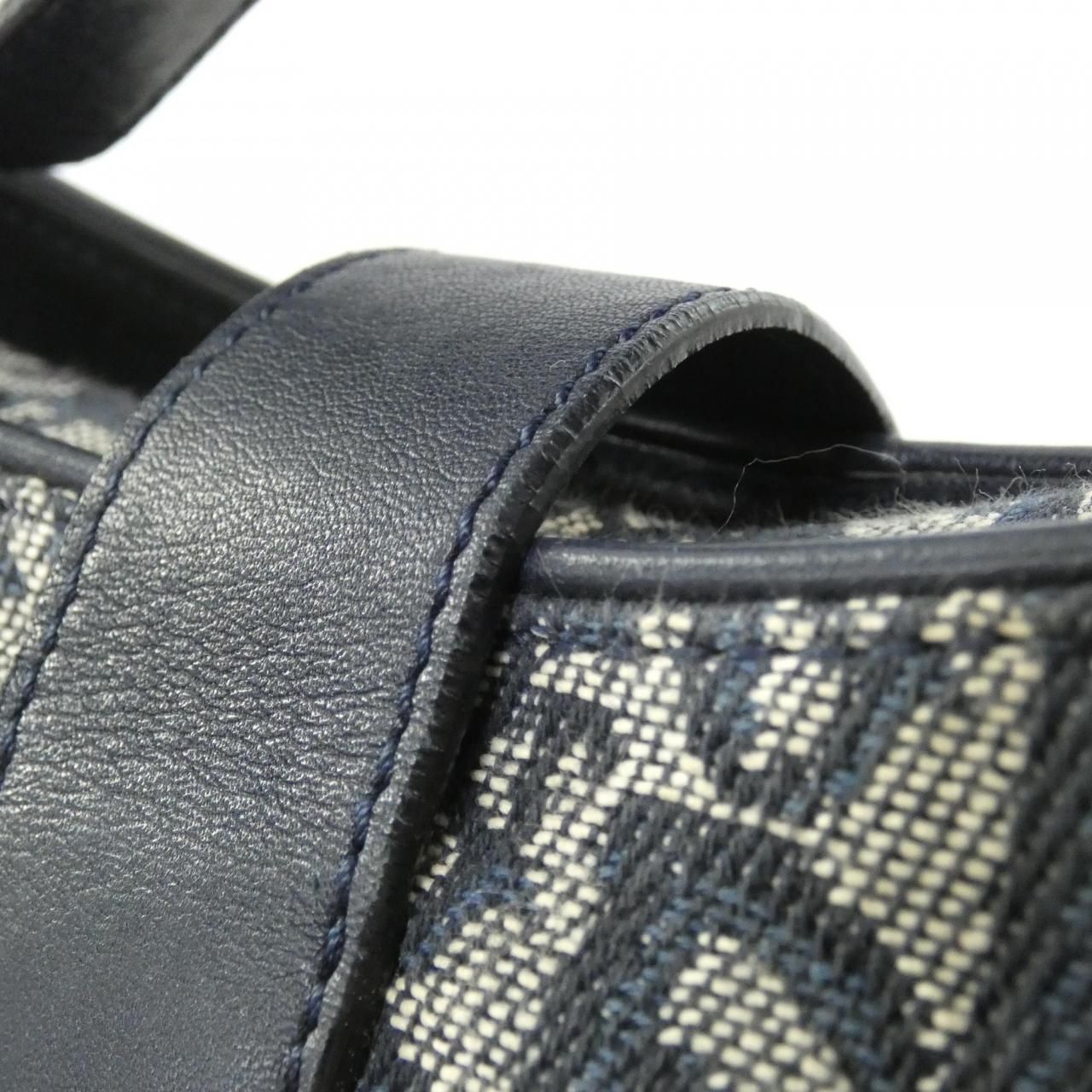 Dior Vintage Shoulder Bag — view 5