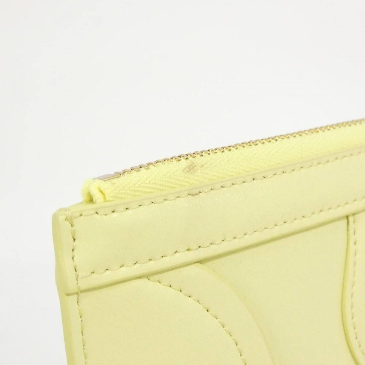 Celine Pouch Gold — view 4