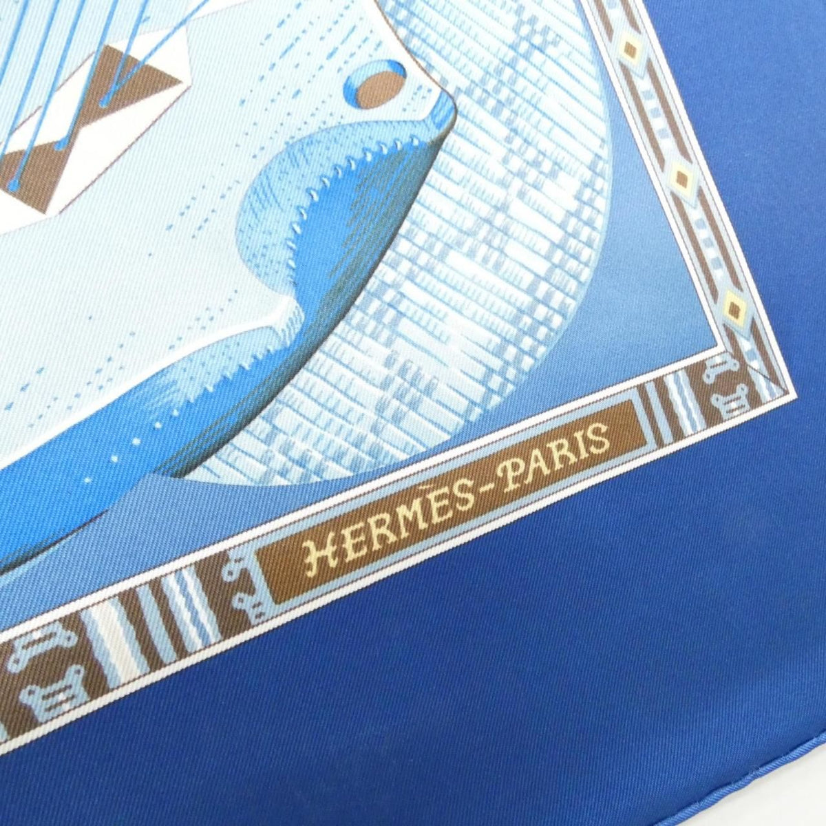 Hermes AU Son du Tam Carre Scarf — view 2