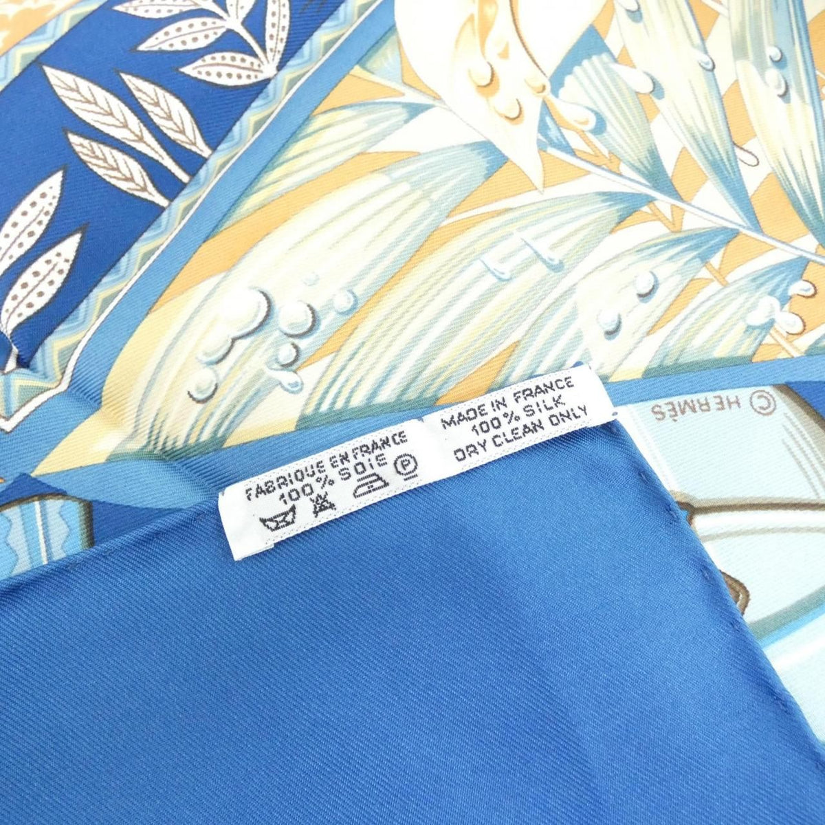 Hermes AU Son du Tam Carre Scarf — view 3