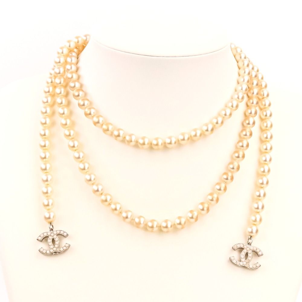 Chanel CC Logo Pearl Necklace Gold