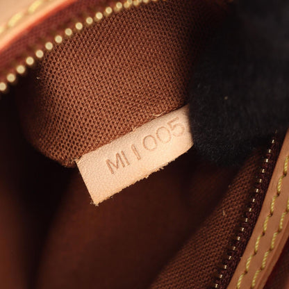 Louis Vuitton Tote Bag Batignolles Vertical Canvas Leather — view 5