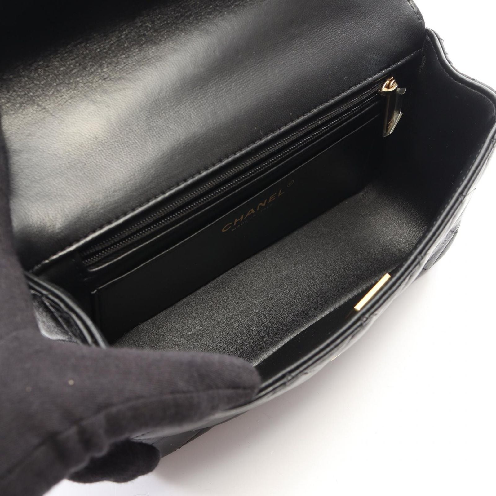 Chanel Shoulder Bag Quilted Top Handle Black 2-Way Lambskin Top Plastic Chain — view 3