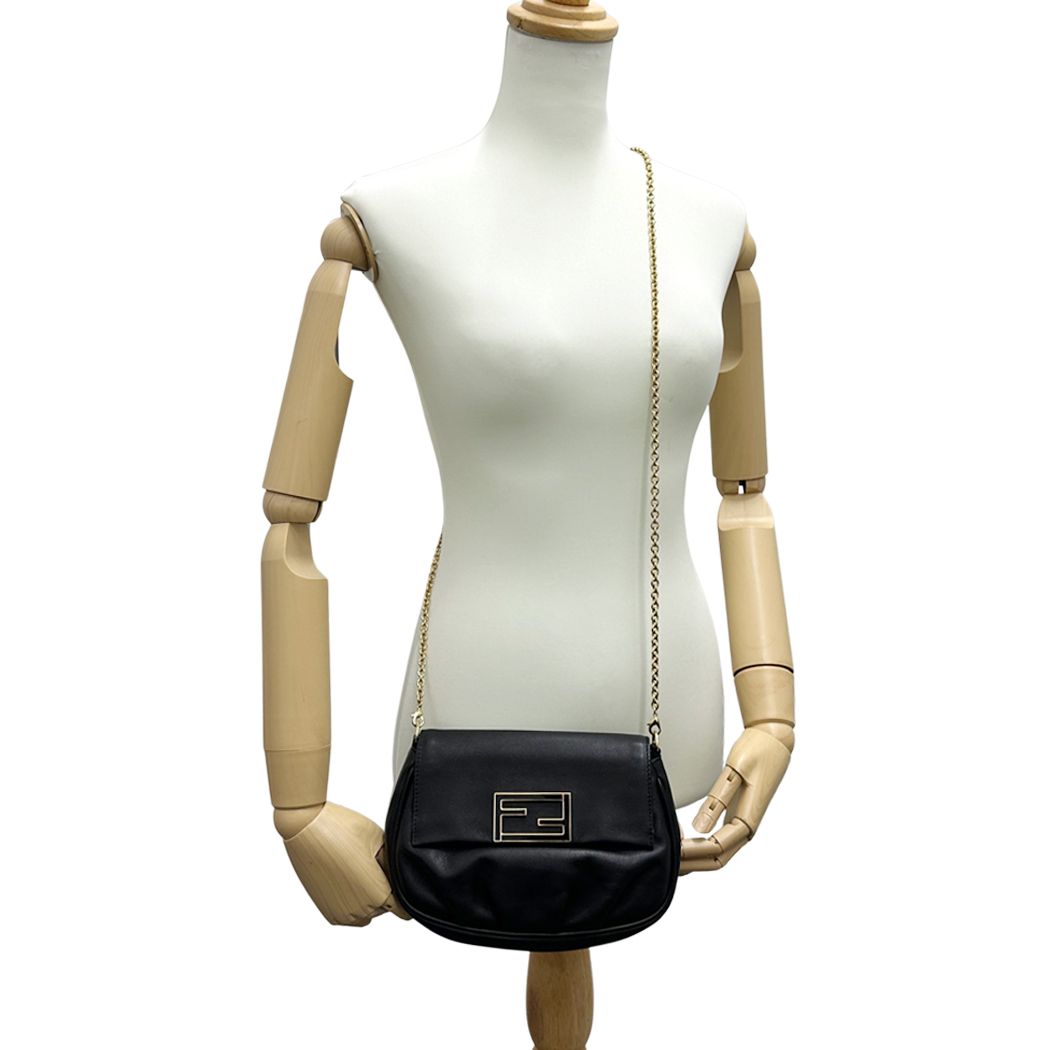 Fendi Shoulder Bag Leather Black Chain Small — view 8