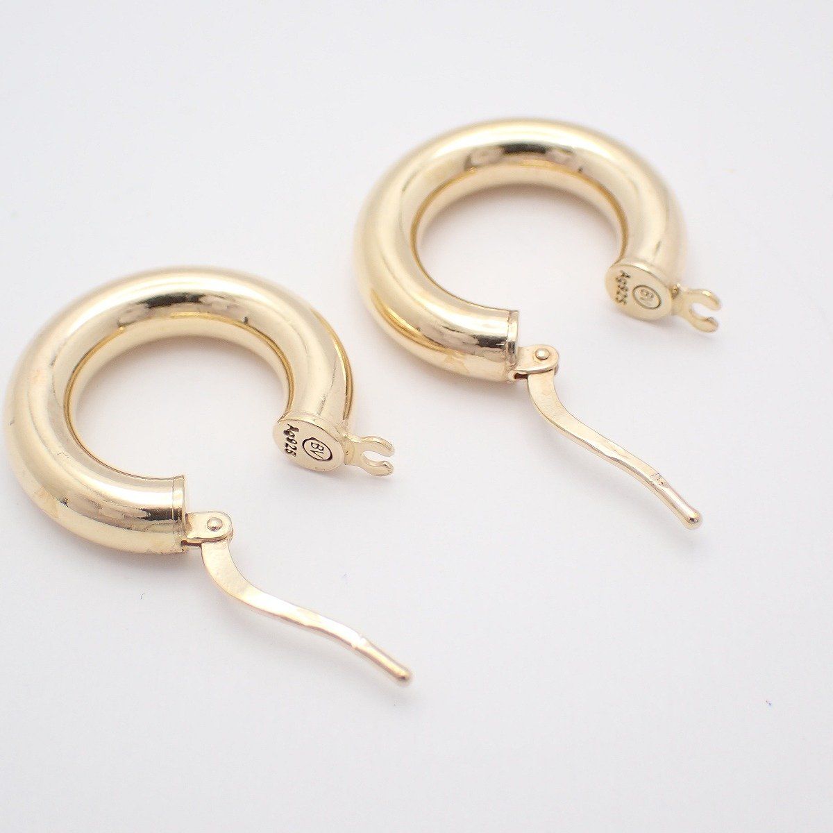 Bottega Veneta Hoop Earrings 925 Sterling Silver Gold Pawn — view 3