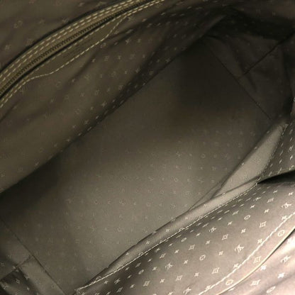 Louis Vuitton Lockit MM Clutch Bag — view 3