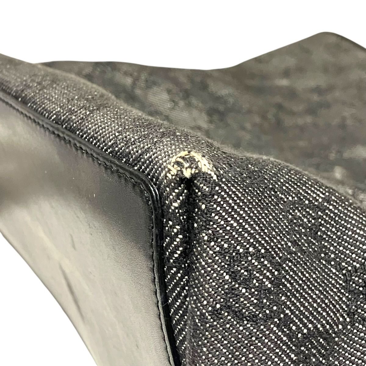 Gucci GG Canvas Shoulder Bag — view 7