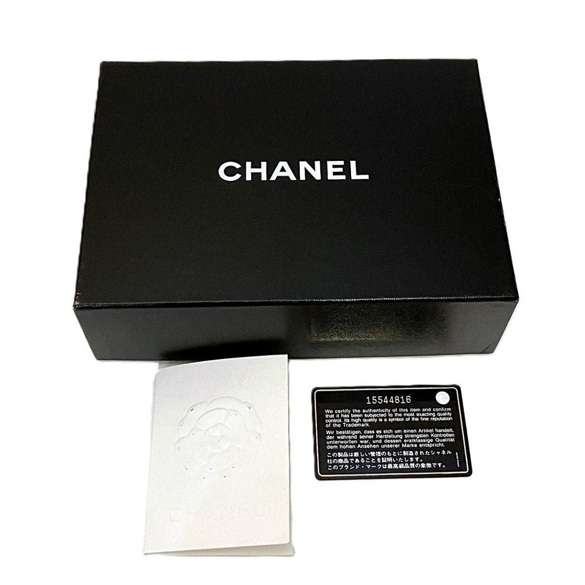 Chanel Coco Trifold Wallet Caviar Leather — view 5