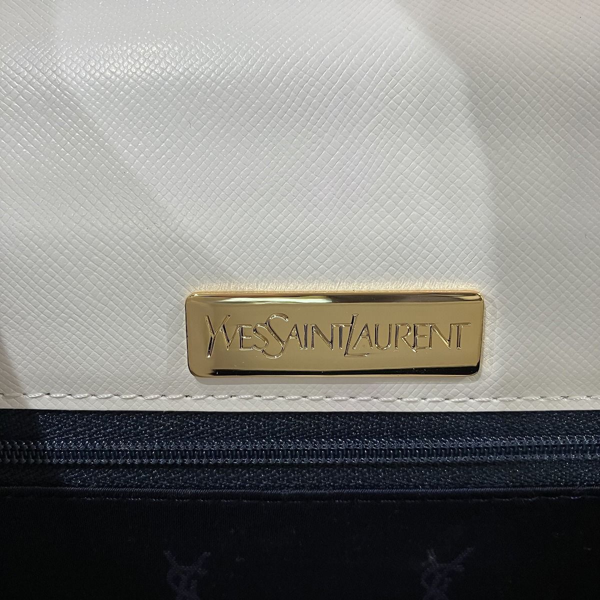 Saint Laurent Handbag Leather — view 4