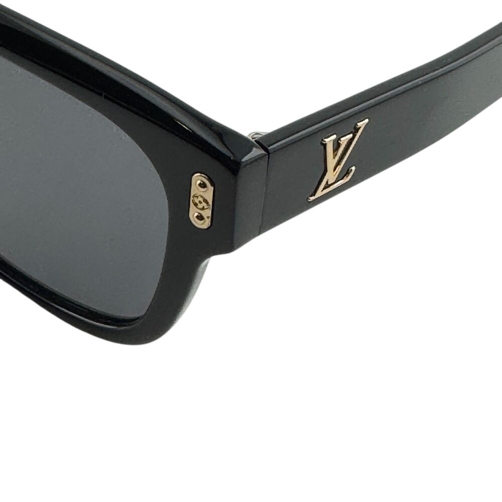 Louis Vuitton LV Confidence Sunglasses Eyewear — view 3