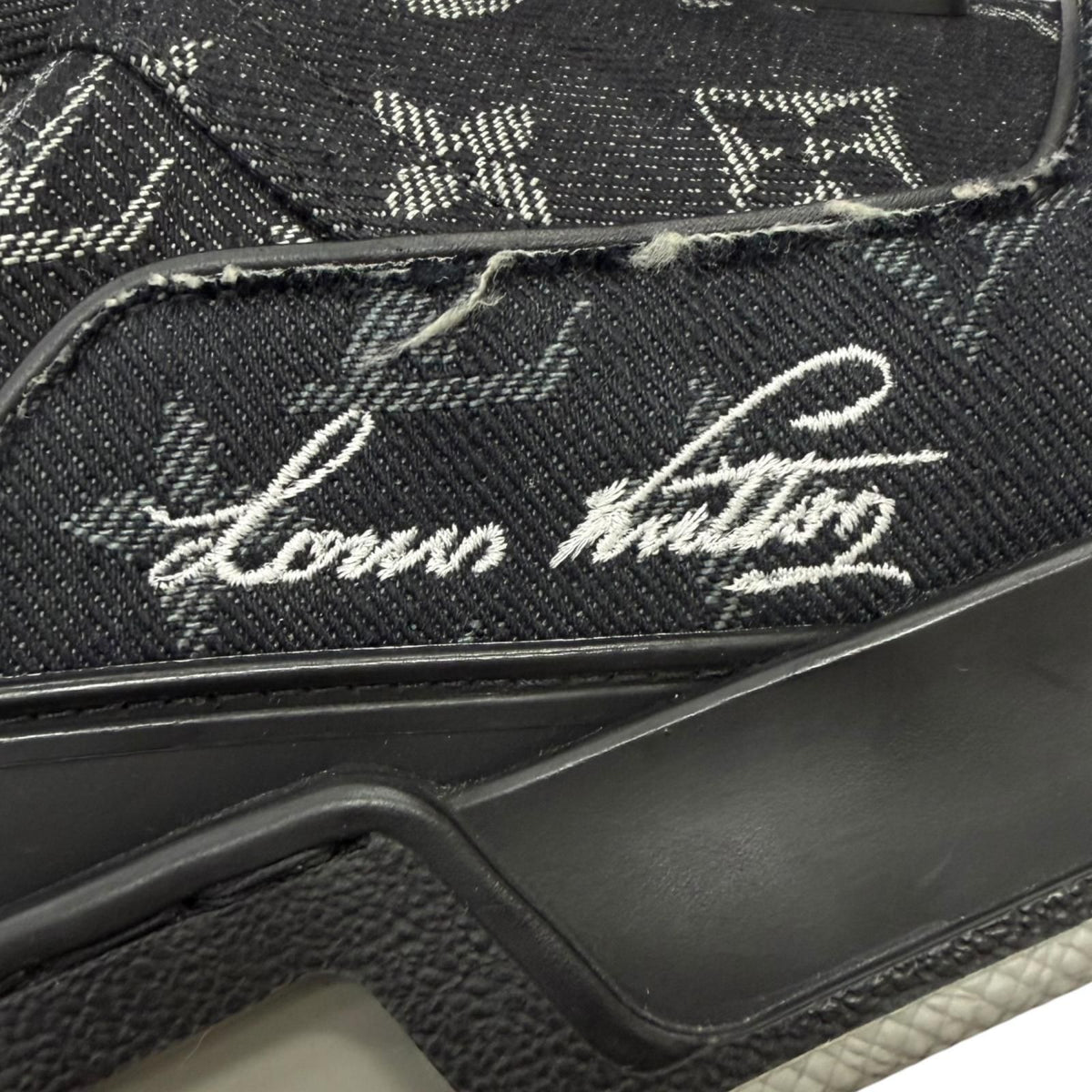 Louis Vuitton LV Trainers Line Monogram Denim Low-Cut Sneakers Black 9.5 — view 6