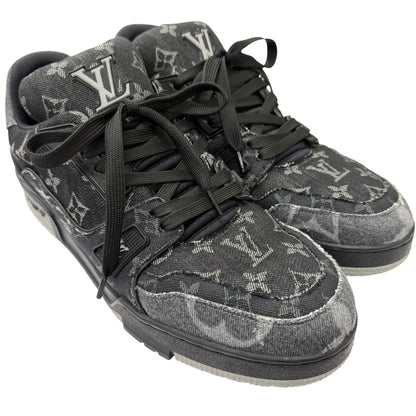 Louis Vuitton LV Trainers Line Monogram Denim Low-Cut Sneakers Black 9.5 — view 2