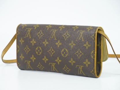 Louis Vuitton LV Pochette Twin GM Monogram 2-Way Shoulder Bag Clutch Brown — view 2