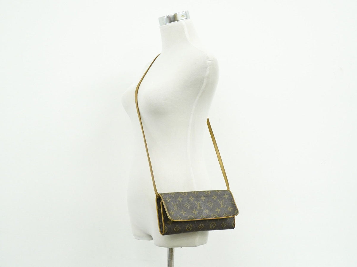 Louis Vuitton LV Pochette Twin GM Monogram 2-Way Shoulder Bag Clutch Brown — view 7