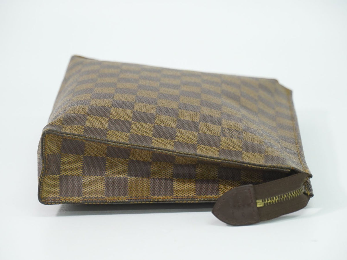 Louis Vuitton LV Pouch Toilette 26 Damier Ebene Clutch Brown — view 4