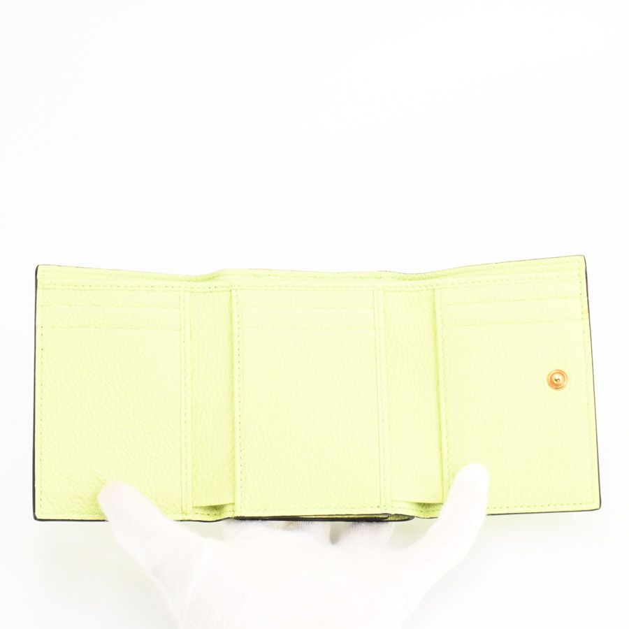 Gucci Compact Wallet Green — view 4